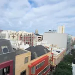 Boulevard Getaway I